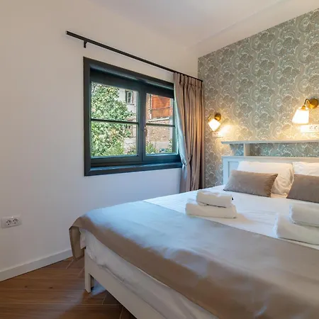 Elena - Dolni Saraj Apartment *