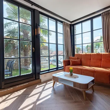 Apartment Elena - Dolni Saraj *